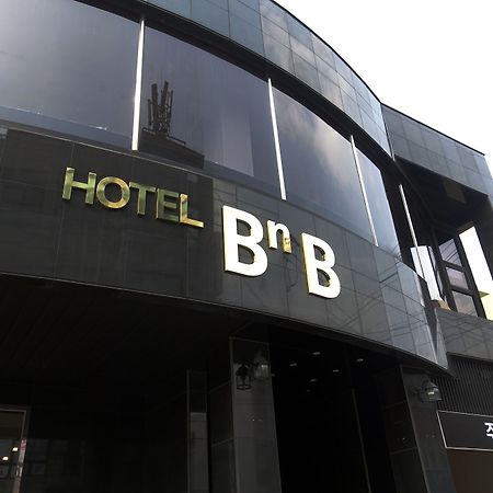 Gallery Hotel Bnb Jeju Exteriör bild