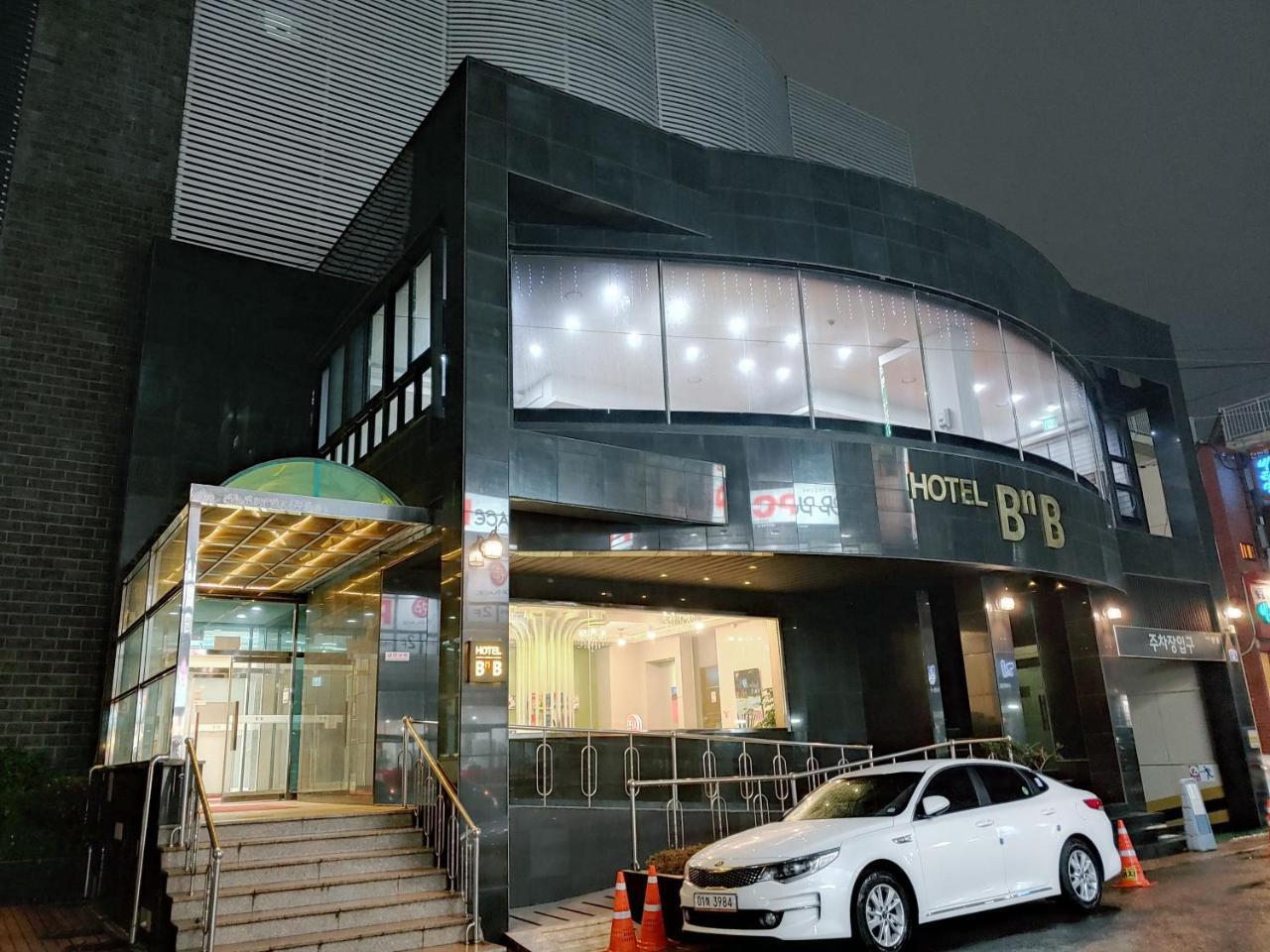Gallery Hotel Bnb Jeju Exteriör bild
